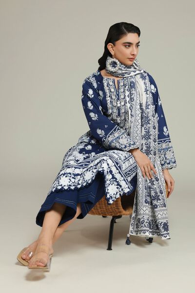 Embroidered | Cambric | Cambric 3-Piece Set | AED 350.00