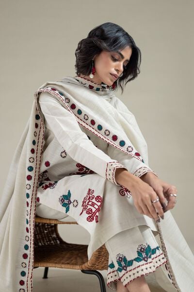 Embroidered | Khaddar | Kurta | AED 140.00