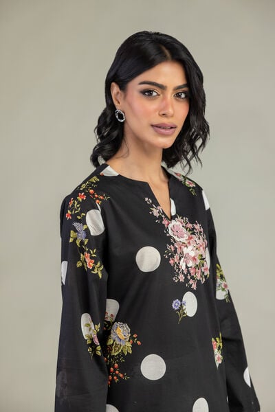 Embroidered | Cambric | Black Cambric Kurta | AED 100.00