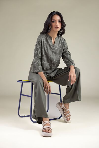 Embroidered | Viscose | Tunic | AED 65.00