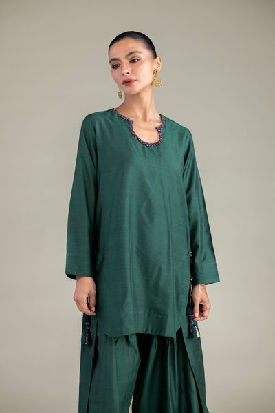 Dyed | Textured Raw Silk | Solid Green Kurta | AED 180.00