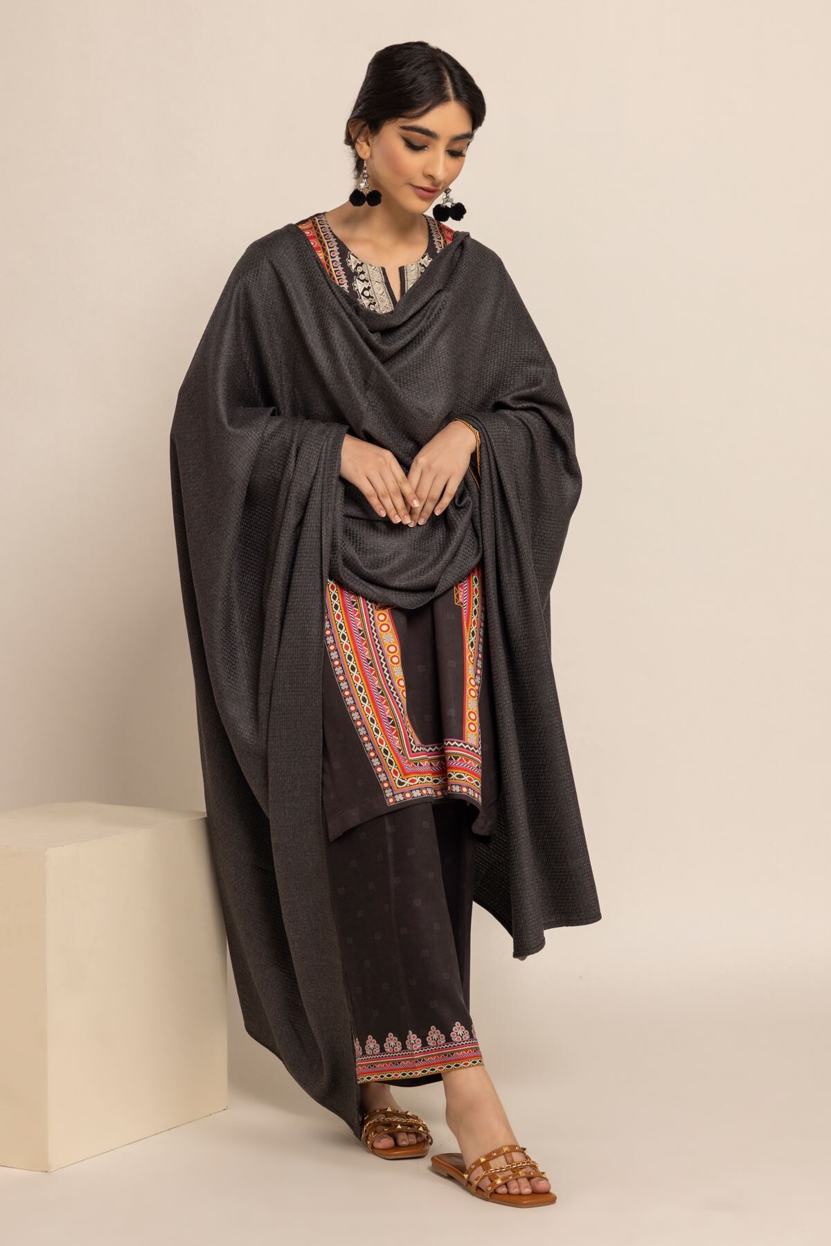Khaadi shawls best sale