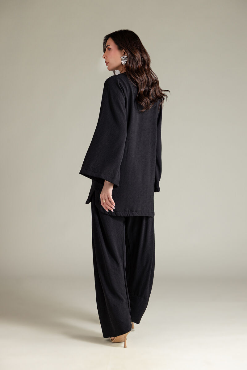 Dyed | Textured Georgette | Solid Black Kurta | AED 180.00