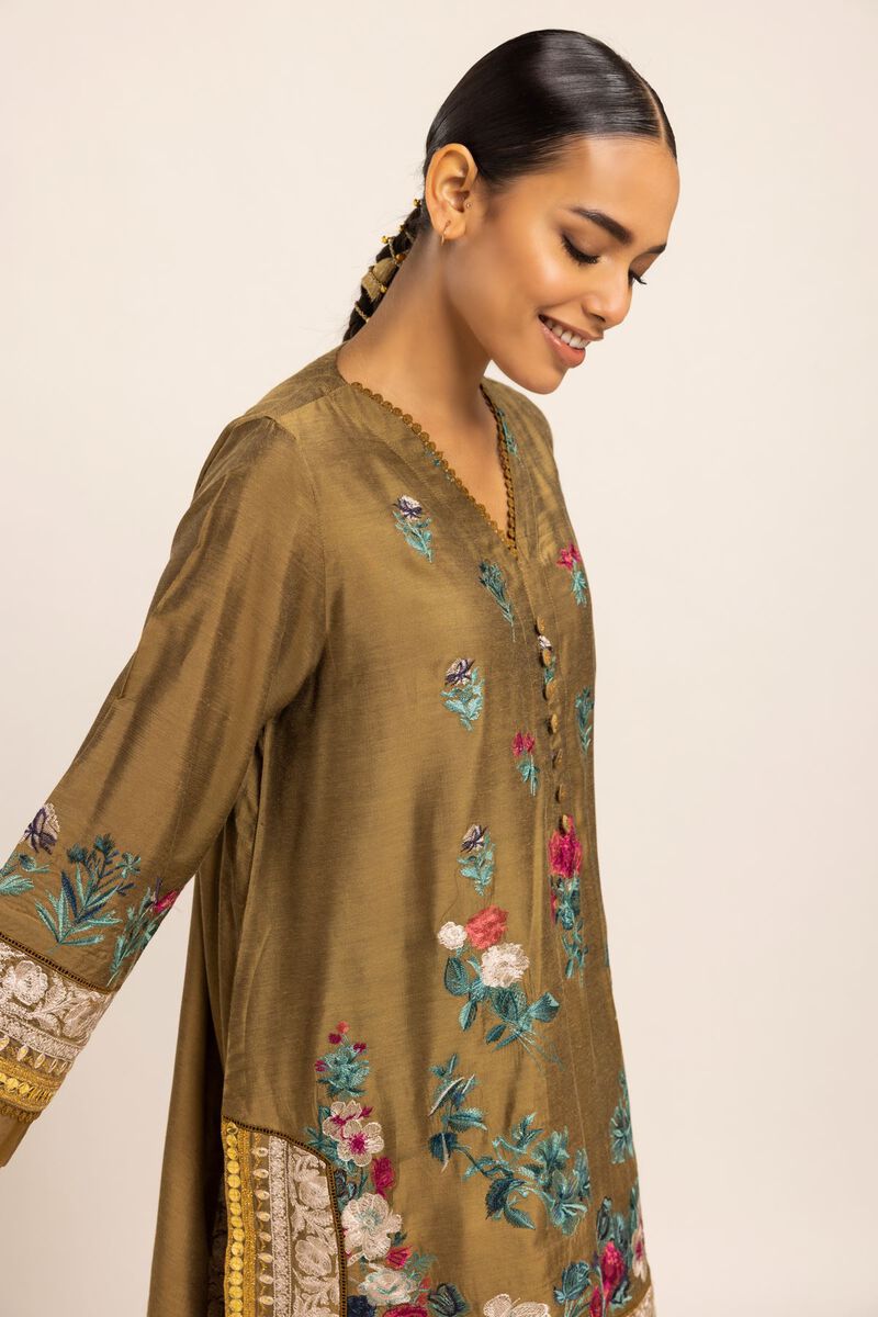  | Kurta | Embroidered | null