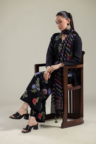 Embroidered | Lawn | Black Lawn Dupatta | AED 80.00