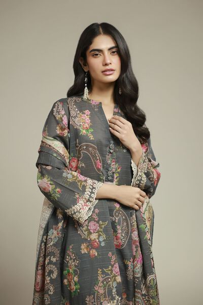 Embroidered | Mesuri | Embroidered Tailored 3-Piece | AED 280.00