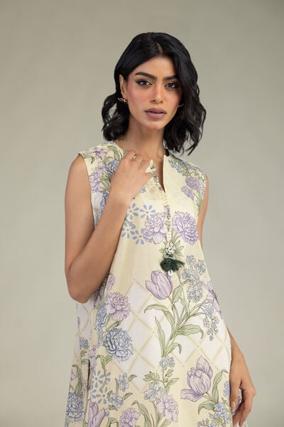 Embroidered | Cambric | Floral Sleeveless Kurta | AED 150.00