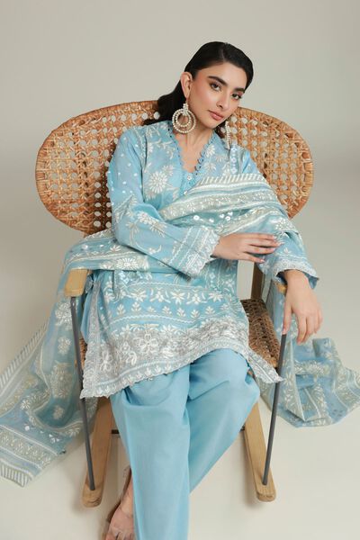 Embroidered | Cambric | Tailored 3-piece Set | AED 350.00