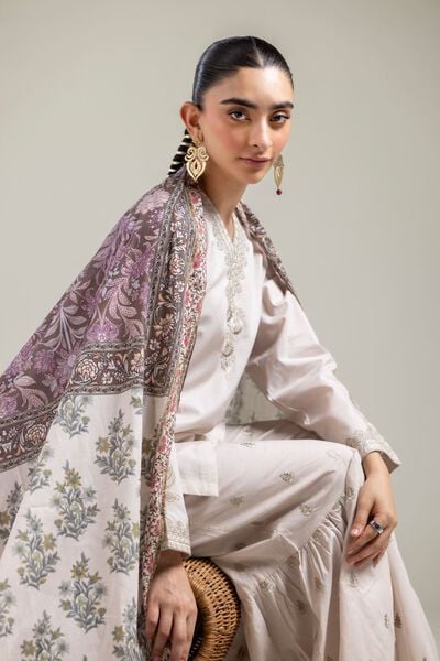 Embroidered |Cotton Dobby | Off-white V-Neck Kurta | AED 130.00
