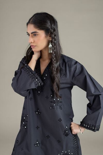 Embroidered | Poplin | Kurta | AED 140.00