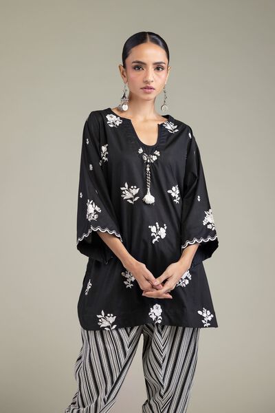 Embroidered | Cambric | Black V-Neck Kurta | AED 150.00