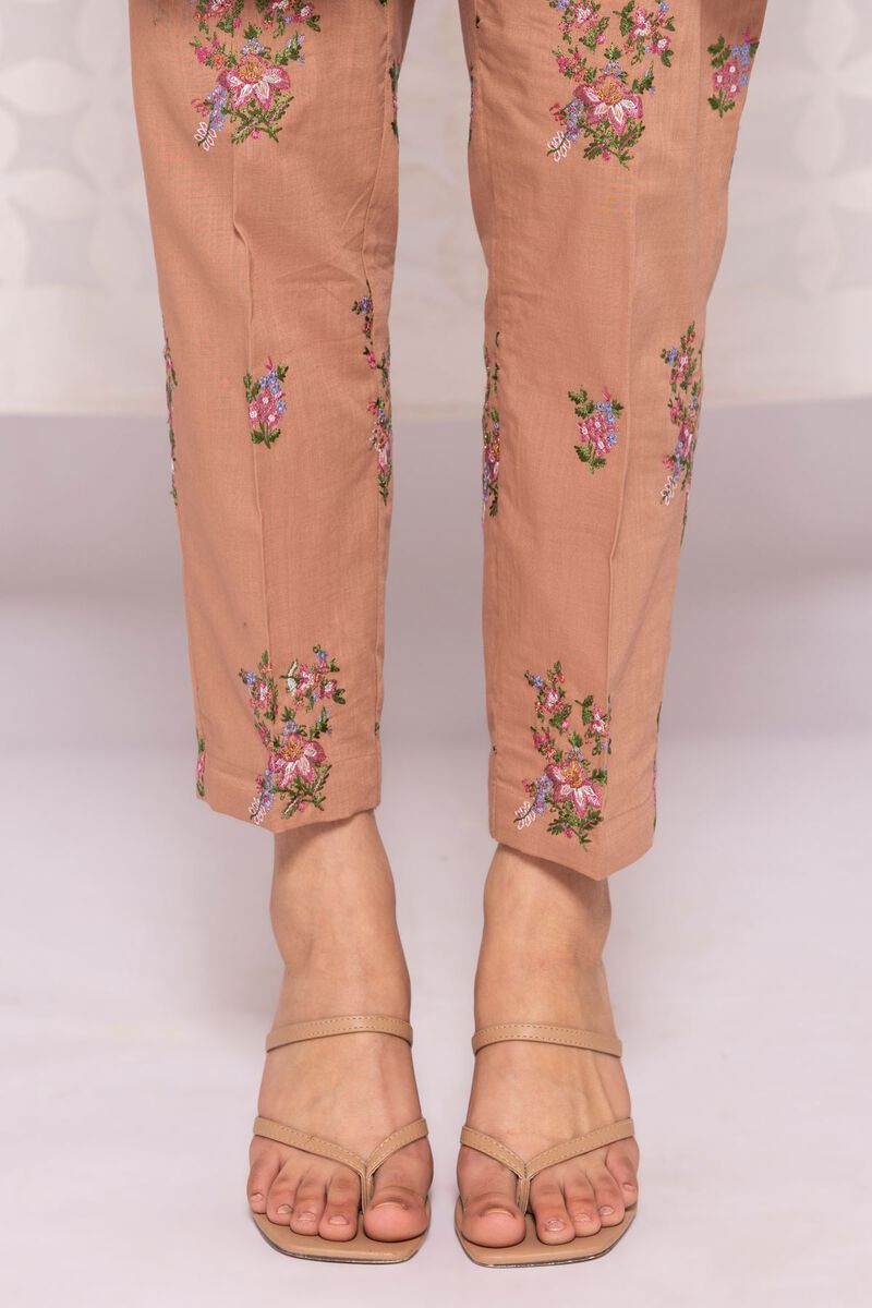  | Pants | Embroidered | null