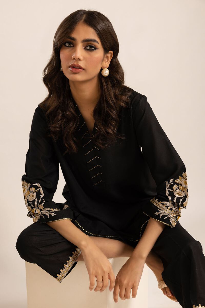  | Kurta | Embroidered | null
