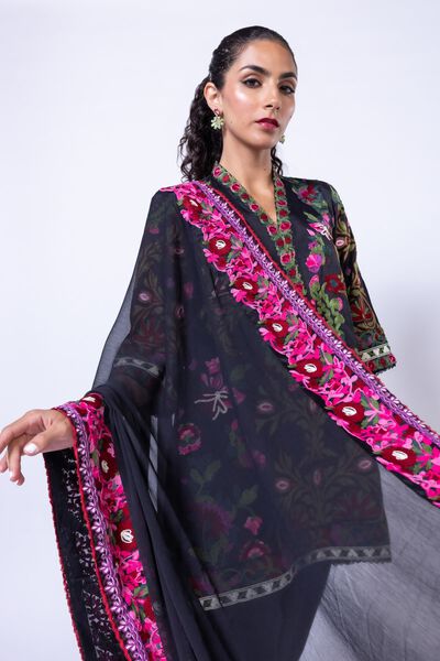  | Dupatta | Embroidered | AED 120.00