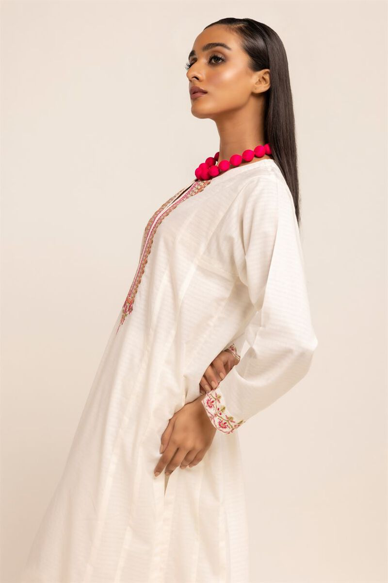  | Kurta | Embroidered | null