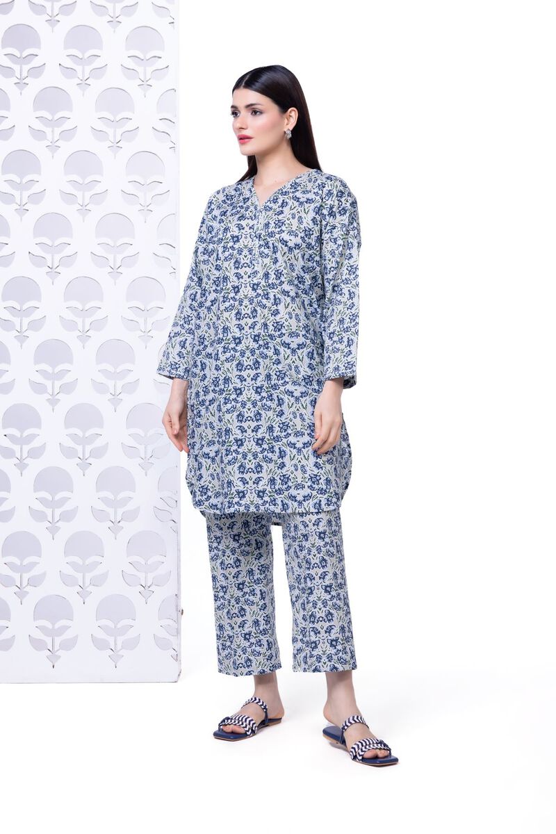 https://uae.khaadi.com/dw/image/v2/BJTG_PRD/on/demandware.static/-/Sites-khaadi-master-catalog/default/dw3d169048/images/hi-res/etx4_multi_1.jpg?sw=800&sh=1200