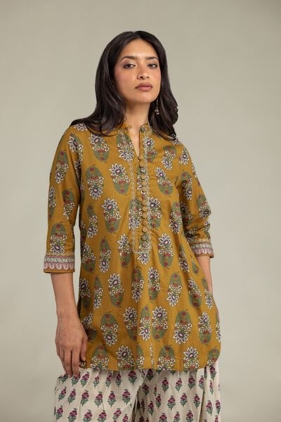 Embroidered | Cambric | Cambric Floral Kurta | AED 150.00
