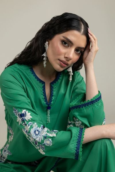 Embroidered | Cambric | Green Cambric Kurta | AED 180.00