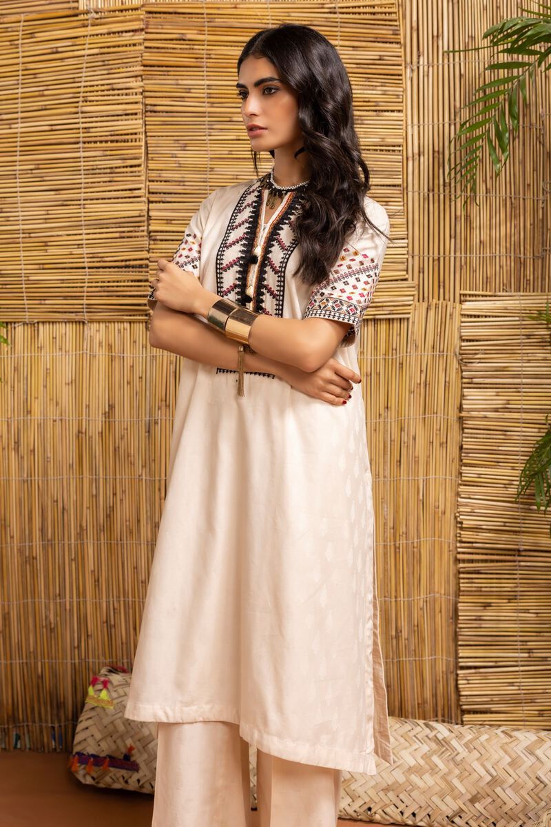  | Kurta | Embroidered | null