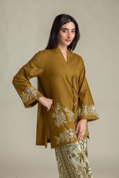 Embroidered | Cambric | Floral V-Neck Kurta | AED 180.00