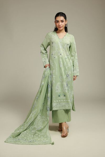 Printed | Cambric | Fabrics 3 Piece | AED 180.00