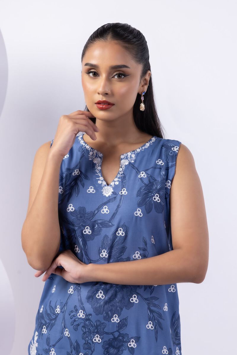 Embroidered | Crosshatch Raw Silk | Kurta | AED 54.00
