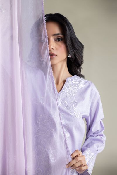 Embroidered | Chiffon | Draped Floral Dupatta | AED 50.00