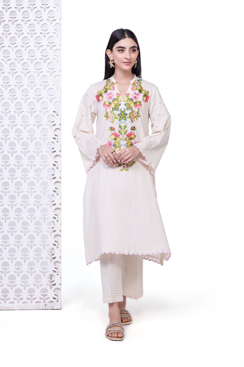 https://uae.khaadi.com/dw/image/v2/BJTG_PRD/on/demandware.static/-/Sites-khaadi-master-catalog/default/dw463f50ca/images/hi-res/eet245241a_off-white_1.jpg?sw=800&sh=1200