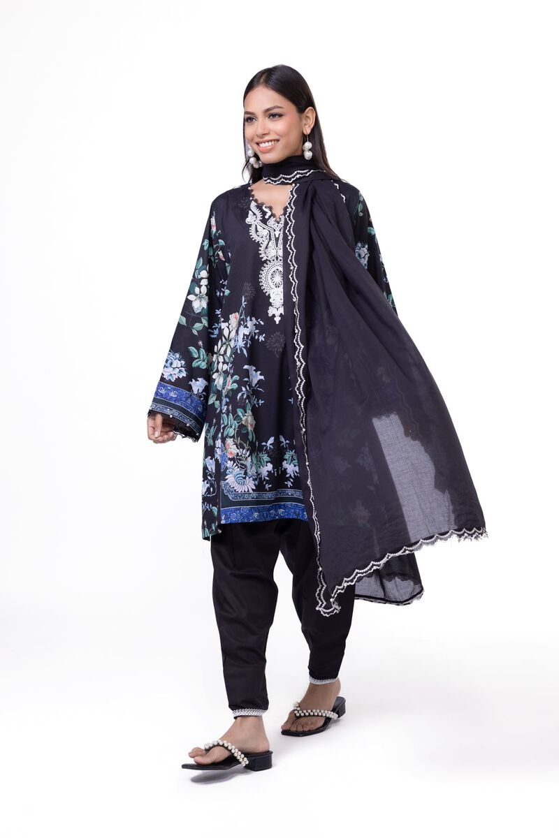 https://uae.khaadi.com/dw/image/v2/BJTG_PRD/on/demandware.static/-/Sites-khaadi-master-catalog/default/dw46a5d603/images/hi-res/eeb245138a_black_1.jpg?sw=800&sh=1200