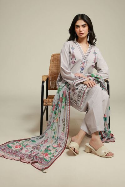 Embroidered | Cambric | Tailored Cambric 3-Piece | AED 280.00