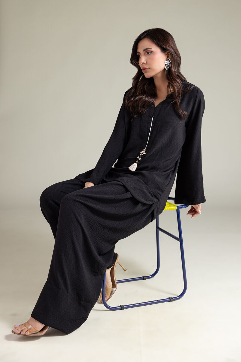 Dyed | Textured Georgette | Solid Black Kurta | AED 180.00