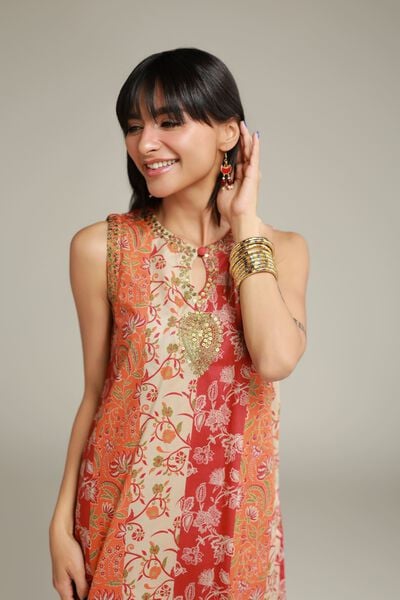 Embroidered | Cambric | Sleeveless Cambric Kurta | AED 130.00
