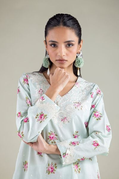 Embroidered | Cambric | Floral V-Neck Kurta | AED 75.00