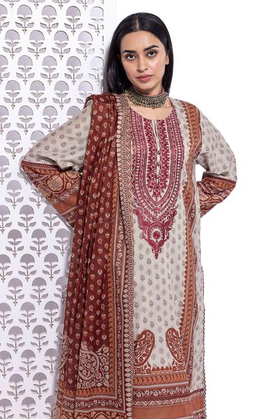 Lawn | Embroidered | Fabrics 3 Piece | AED 120.00