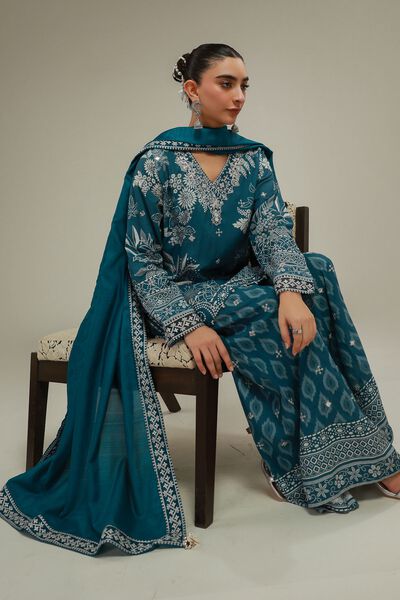 Embroidered | Polyester Silk | Geometric Threadwork Dupatta | AED 75.00