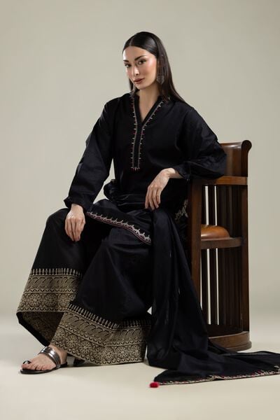 Embroidered |Cotton Dobby | Black Embroidered Kurta | AED 130.00