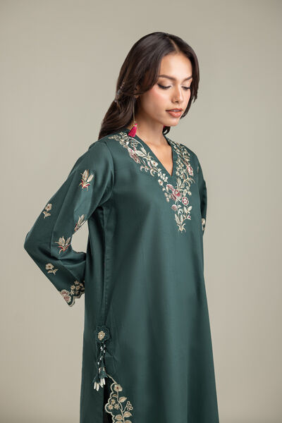 Embroidered | Textured Cotton | Kurta | AED 230.00