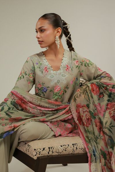Embroidered | Raw Silk | Floral V-Neck Kurta | AED 60.00