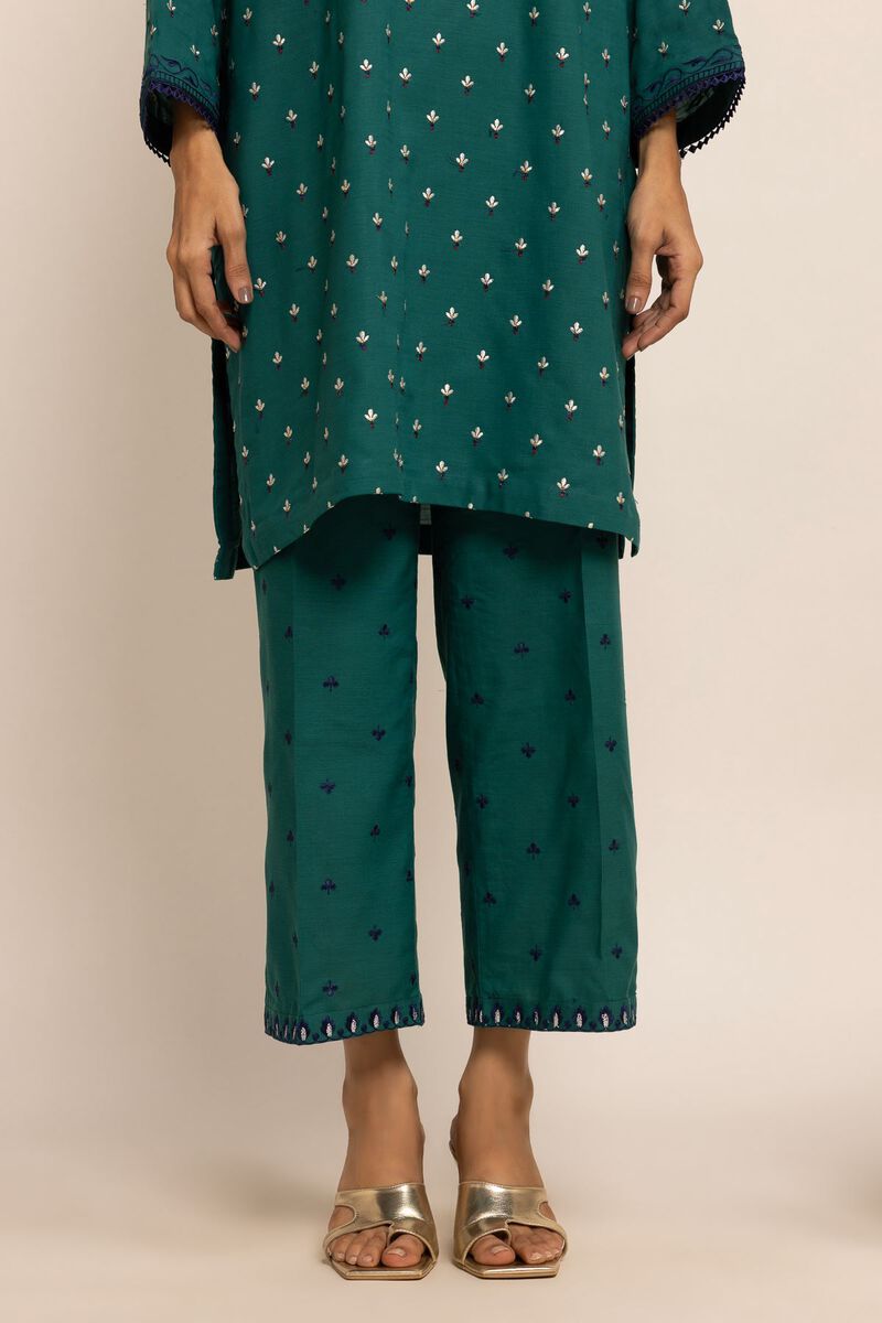  | Pants | Embroidered | null