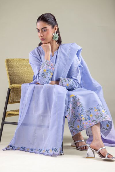 Embroidered | Mesuri | Floral Longline Kurta | AED 60.00