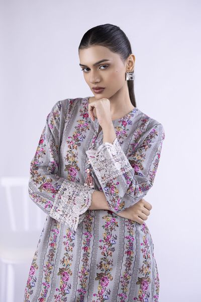 Embroidered | Cambric | Kurta | AED 100.00