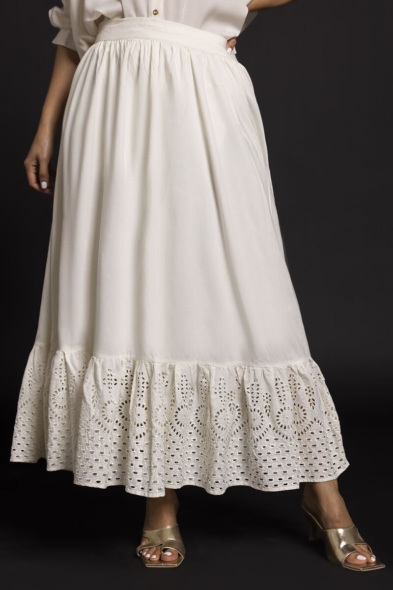  | Skirt | Embroidered | null