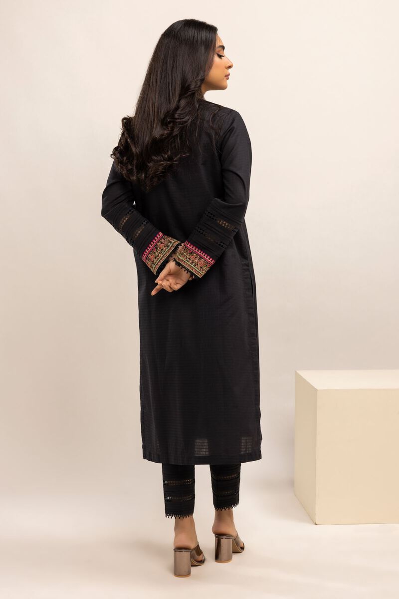  | Kurta | Embroidered | null
