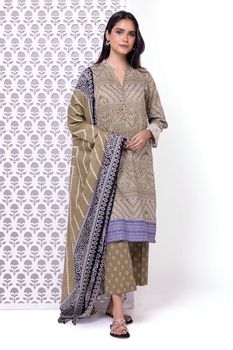 https://uae.khaadi.com/dw/image/v2/BJTG_PRD/on/demandware.static/-/Sites-khaadi-master-catalog/default/dw6779b5dc/images/hi-res/eet245188a_olive_1.jpg?sw=800&sh=1200