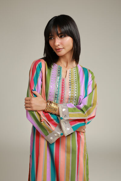 Embroidered | Cambric | Green Cambric Kurta | AED 150.00