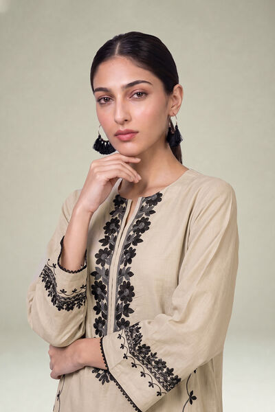 Embroidered | Cambric | Floral Cambric Kurta | AED 200.00
