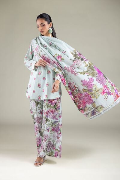 Embroidered | Cambric | Floral V-Neck Kurta | AED 75.00