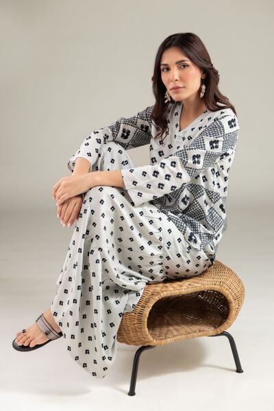 Embroidered | Viscose Crepe | Blouse | AED 78.00