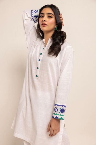 Kurta | Embroidered