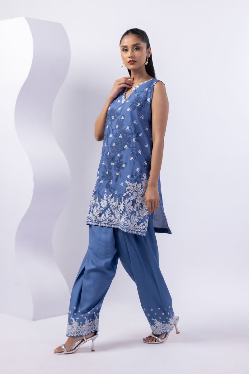 Embroidered | Crosshatch Raw Silk | Kurta | AED 54.00